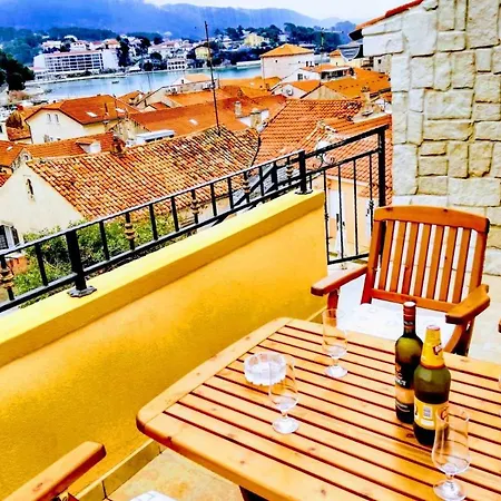 Lux Attic Old Town Rab * Ραμπ