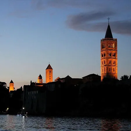 Lux Attic Old Town Rab Διαμέρισμα